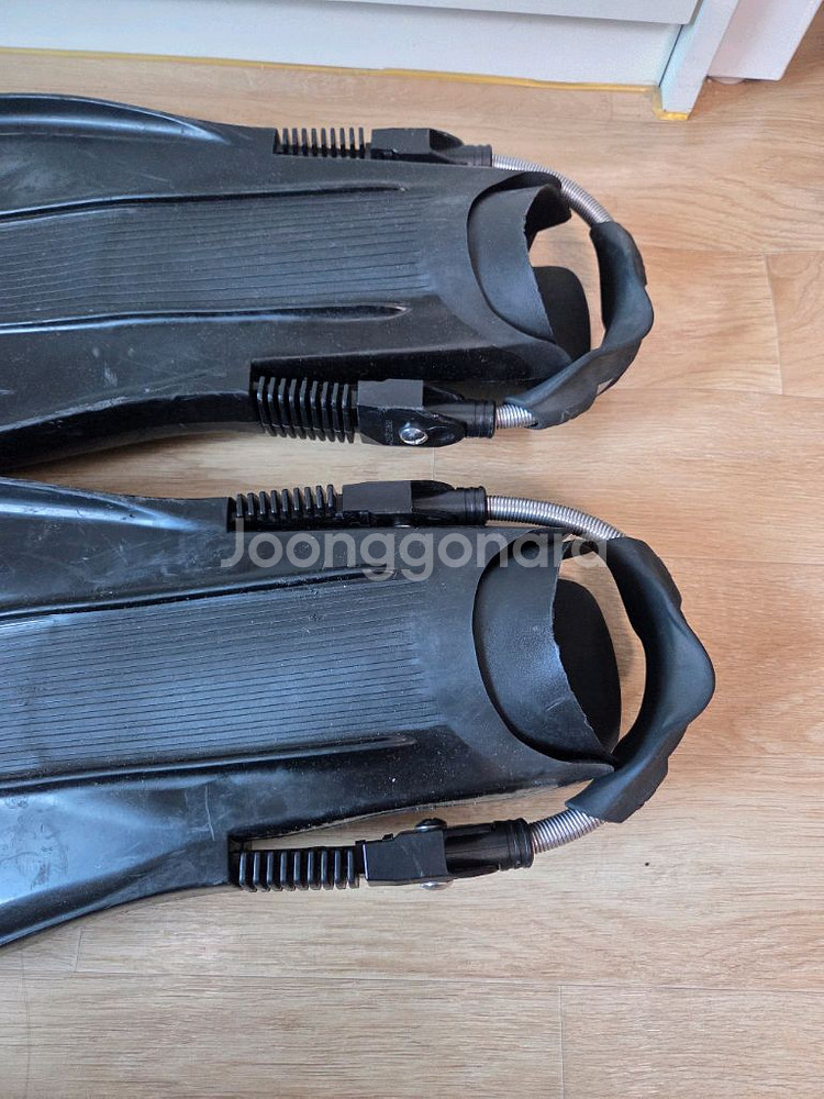 스쿠버다이빙 불용품(다이브라이트핀, 부츠, 장갑 등)--2