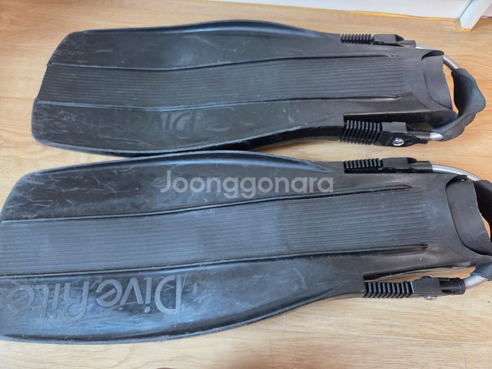 스쿠버다이빙 불용품(다이브라이트핀, 부츠, 장갑 등)--0