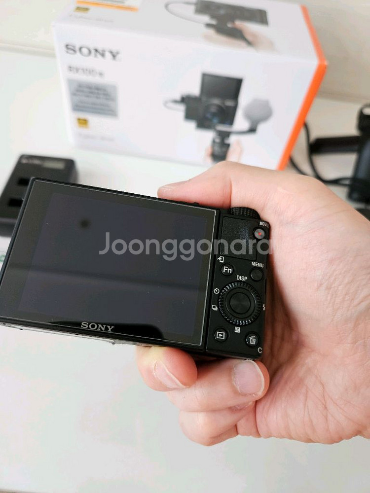 소니 RX100 M7--4