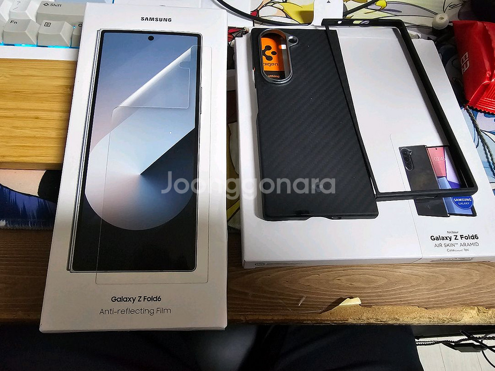 갤럭시 Z 폴드6 액정필름 + Spigen 케이스--0