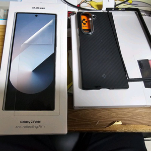 갤럭시 Z 폴드6 액정필름 + Spigen 케이스