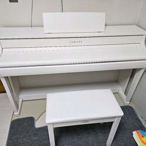 야마하 디지털피아노 CLP-835