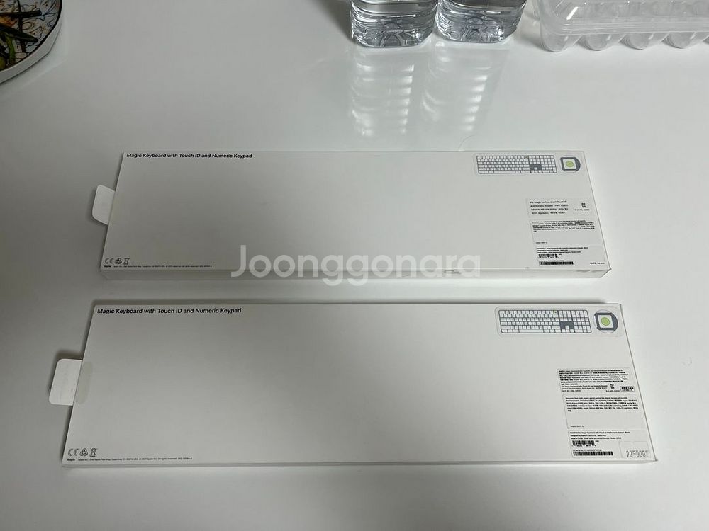 Apple 정품 매직키보드(숫자키패드 포함) 1개--1