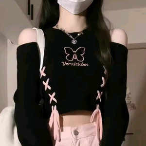 오프숄더 니트 크롭티