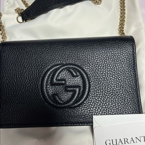 구찌 인터로킹 G 체인백