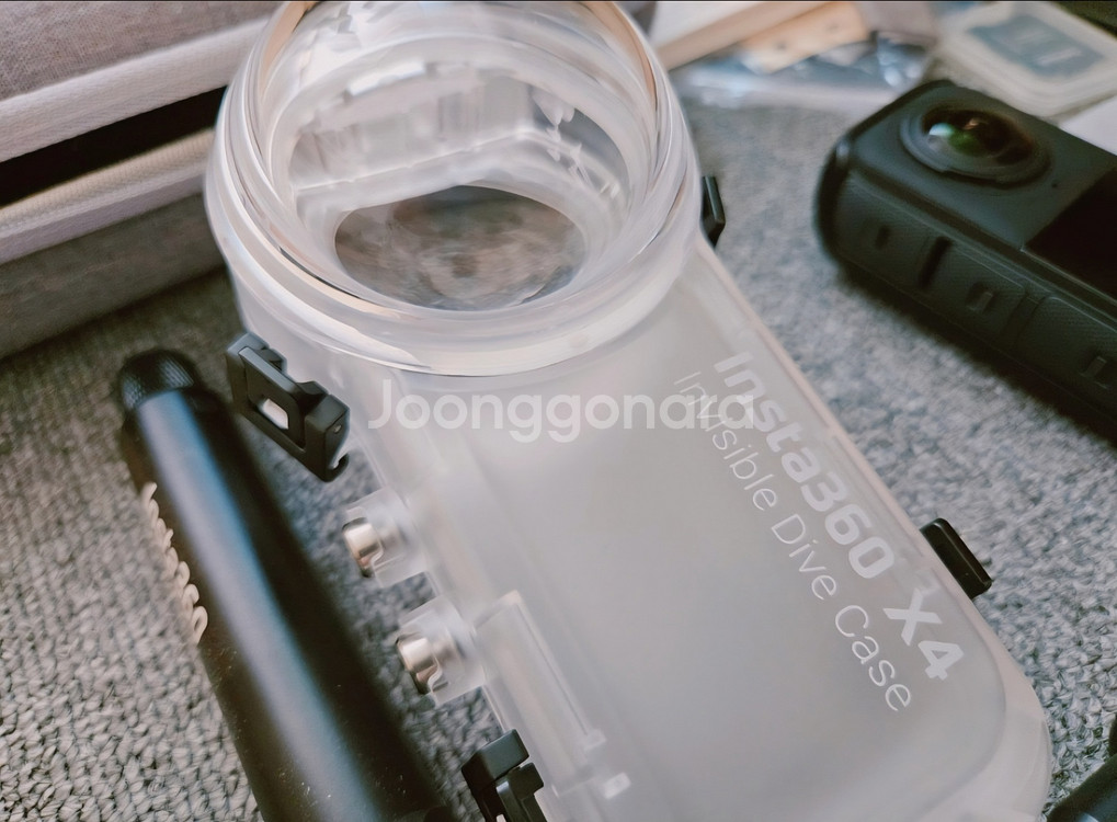 Insta360 X4 액션캠 / 방수케이스 포함--0