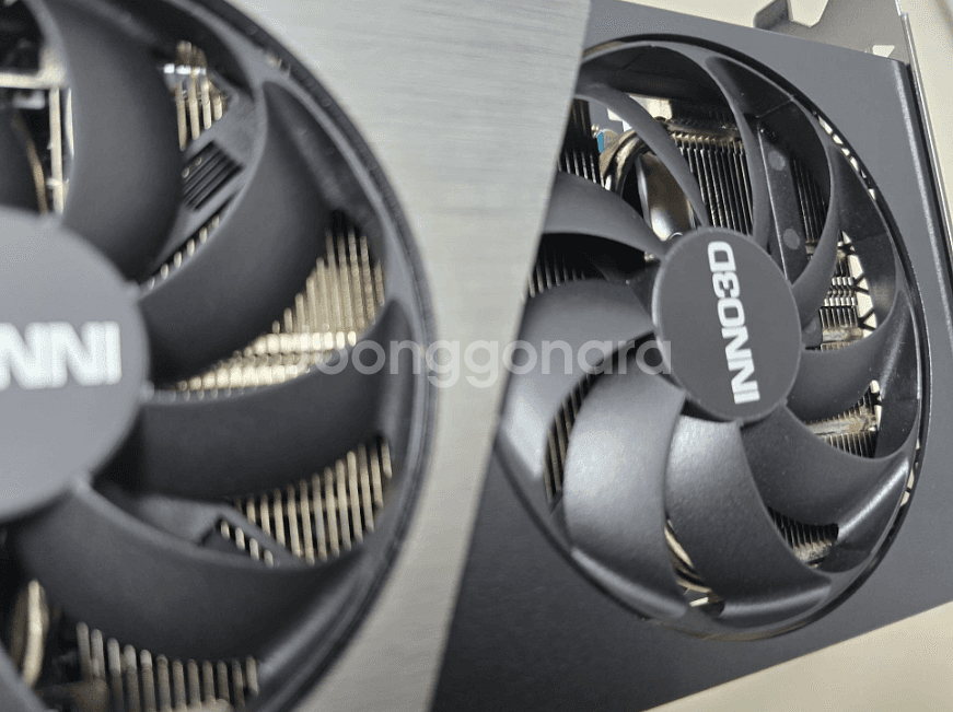RTX 4070 Ti SUPER 팝니다.--3