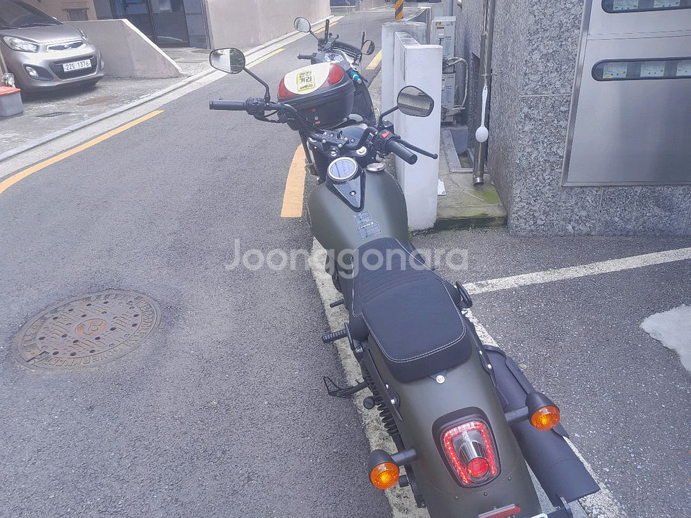 UM 레니게이드 코만도(새차급) 125cc팝니다--0