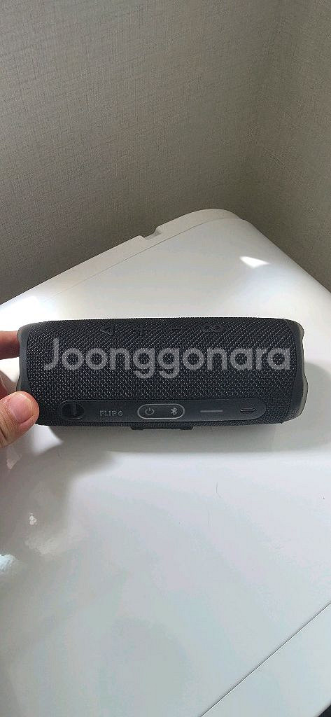 JBL 플립6 스피커 팝니다.--1