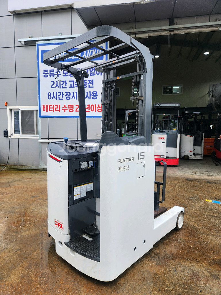 중고지게차 상태좋은 입식 전동지게차 1.5톤--7