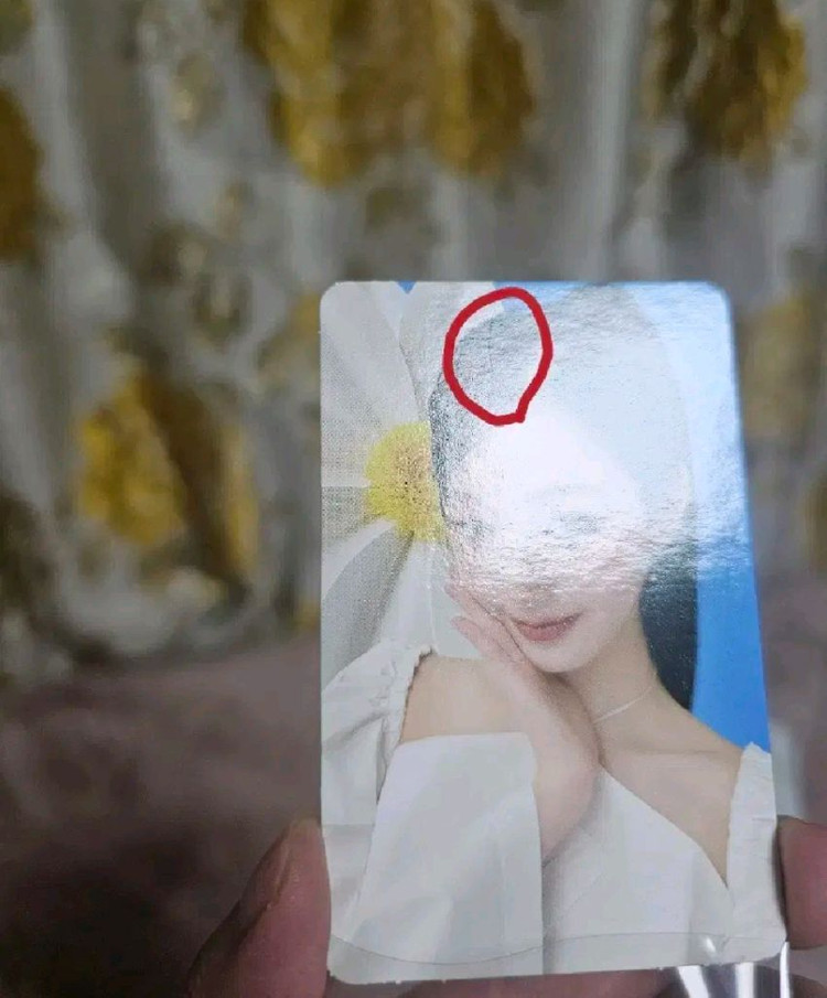 하자O)어뮤즈 원영 포카 양도합니다 이미지