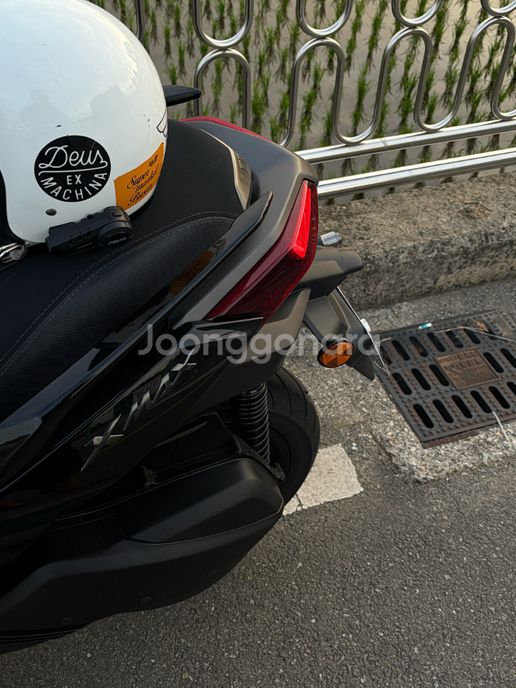 xmax 300 25년식 판매합니다 (개인)--6