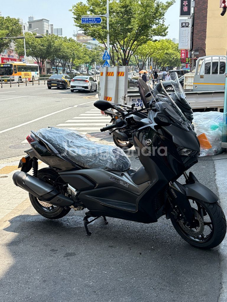 xmax 300 25년식 판매합니다 (개인)--8