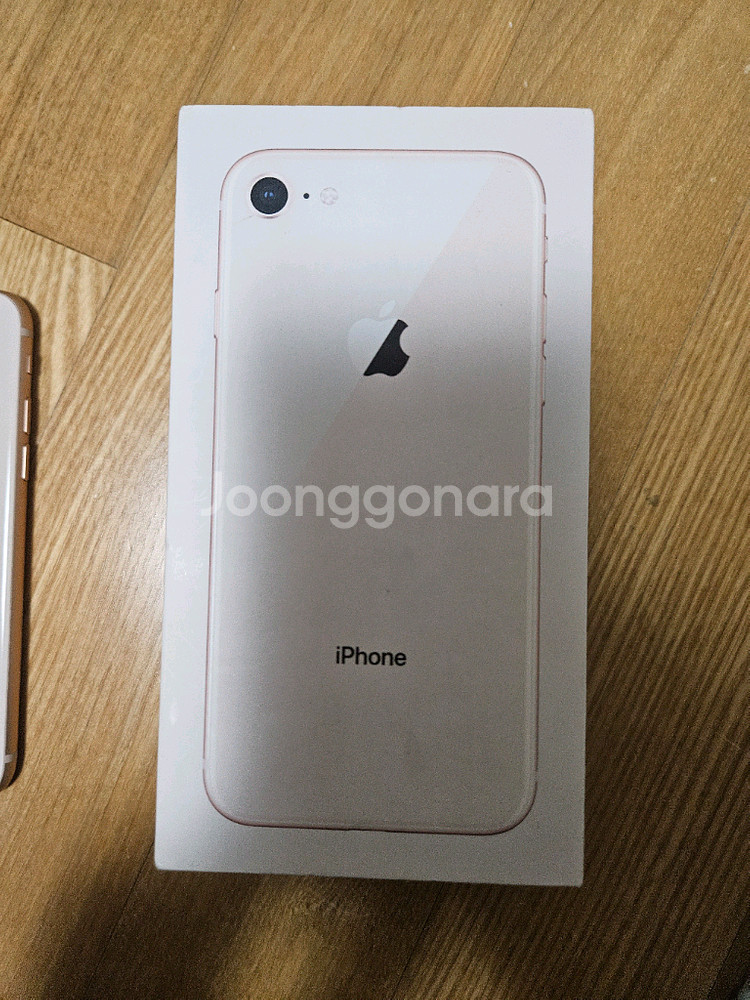 아이폰 8 64gb--4