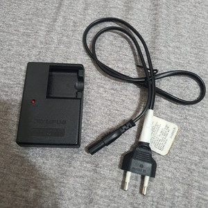 올림푸스 LI-40C 충전기