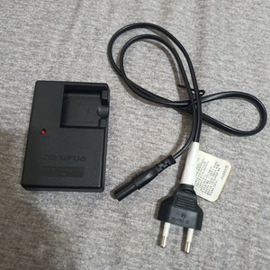 올림푸스 LI-40C 충전기