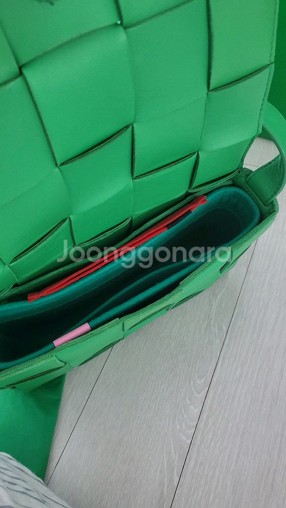 보테가 카세트백--4