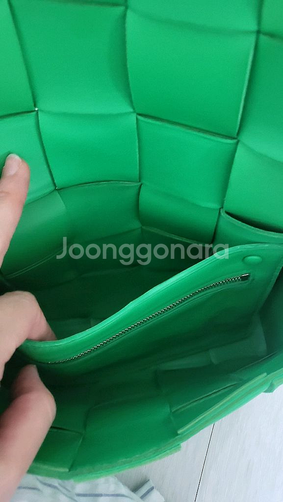 보테가 카세트백--6