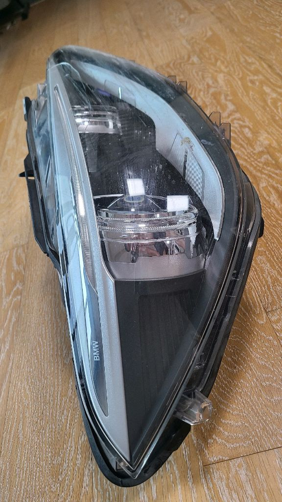 bmw118d 조수석 라이트 이미지