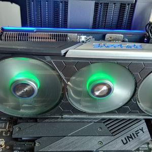 사파이어 RX 5700 XT NITRO+SE