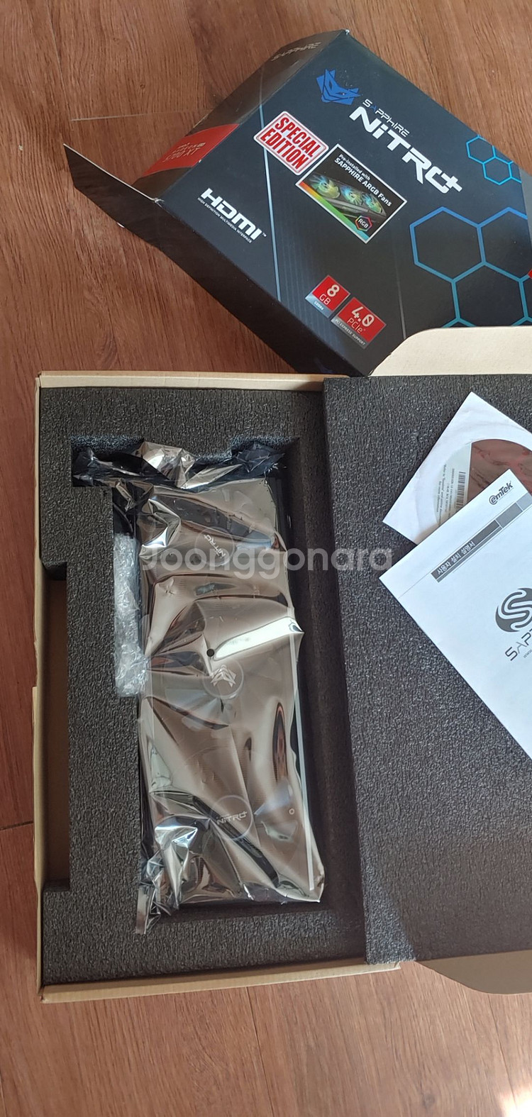 사파이어 RX 5700 XT NITRO+SE--2