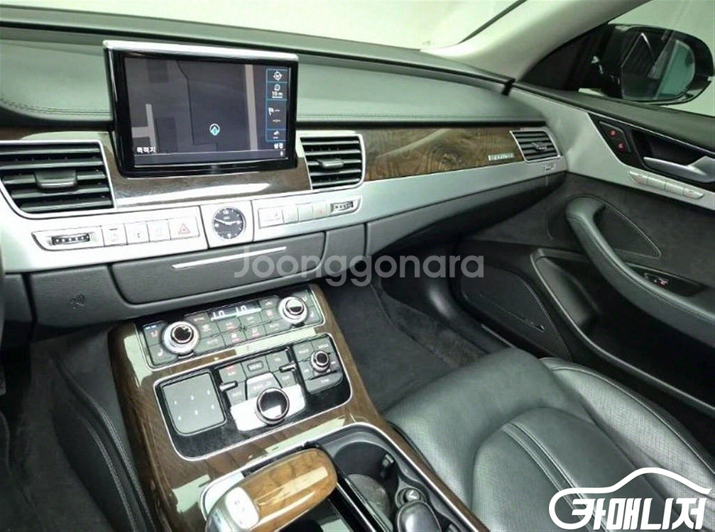 [아우디]뉴A8 60 TFSI 콰트로 LWB (5인승)--9