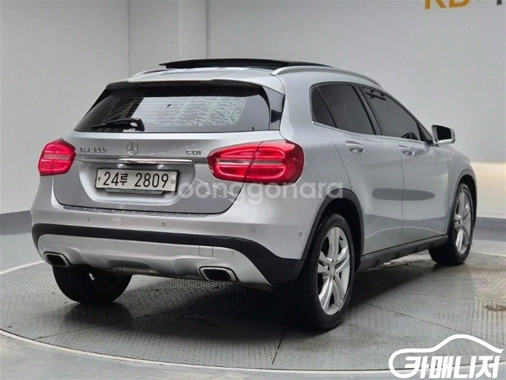 [벤츠]GLA클래스 X156 GLA200 CDI (5인--3