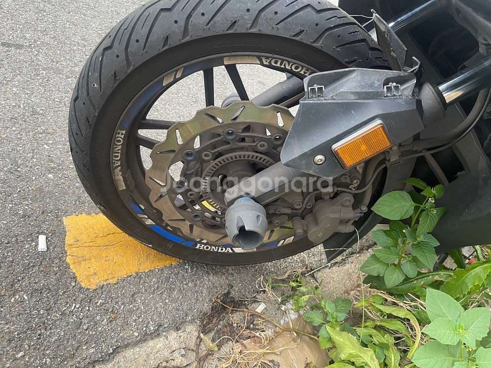 포르자300 19년식 8.8km 시동 안걸림--2