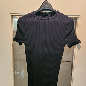 헬무트랭 골지 언발란스 티 M