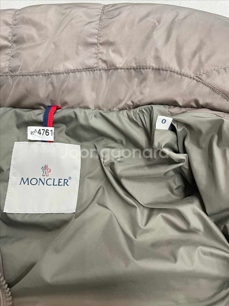몽클레어 숏패딩--2