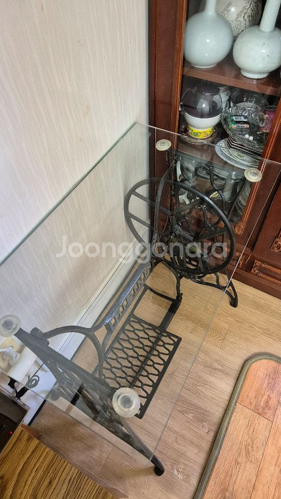 옛날 미싱기 테이블--1