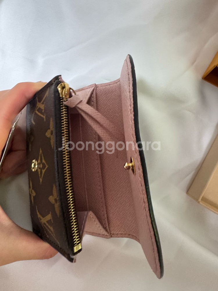 루이비통 모노그램 카드지갑 로잘린 여성용입니다--5