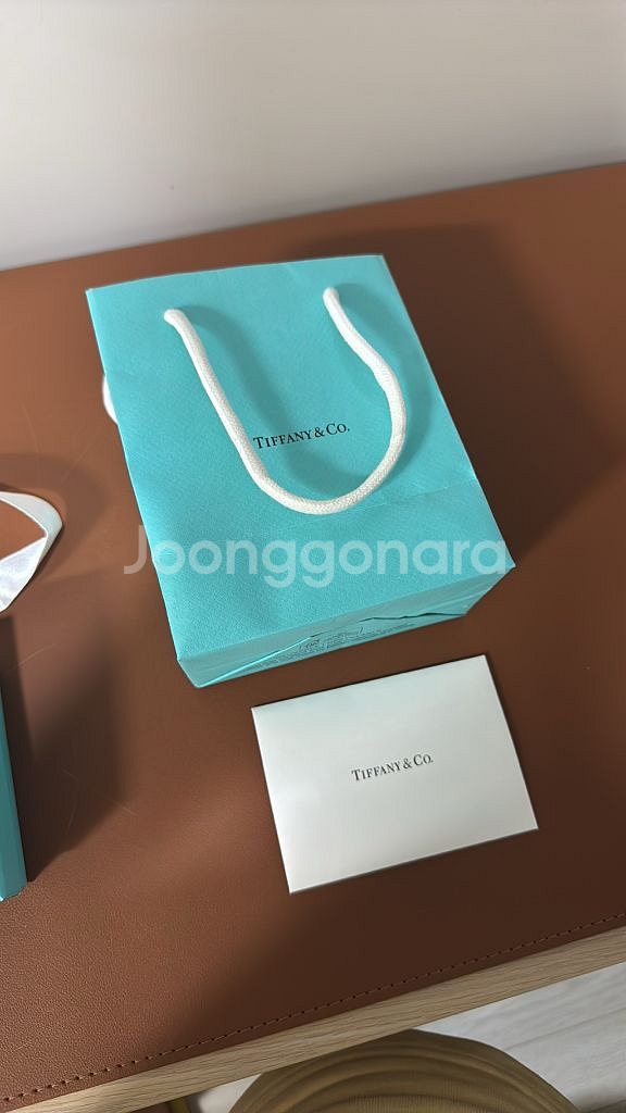 젠틀몬스터 / 티파니 빈박스 3개 판매합니다--1