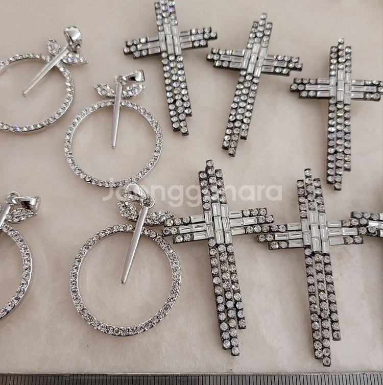 금속장식 사과와십자가 약 40~58미리 15개 일괄--1