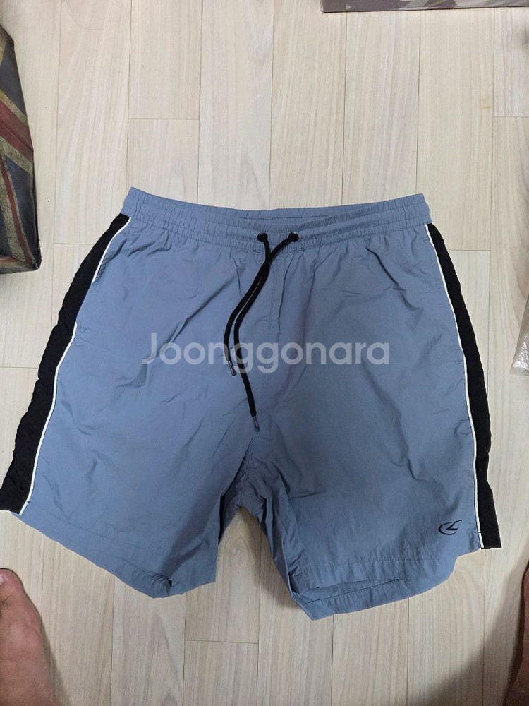 코드그라피 정품 브이넥 긴팔 반바지 셋업 32-34사이--5