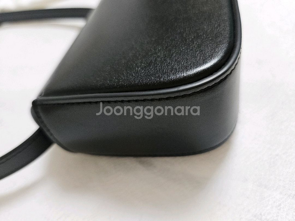 셀린느 트리옹프 미니백--2