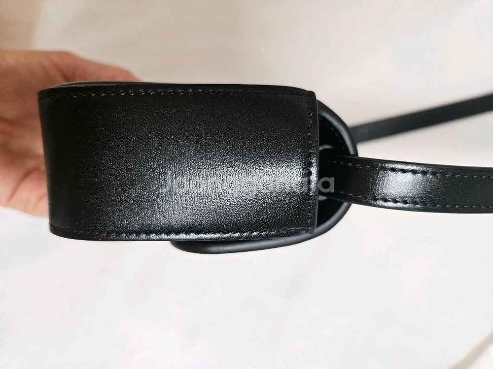 셀린느 트리옹프 미니백--3