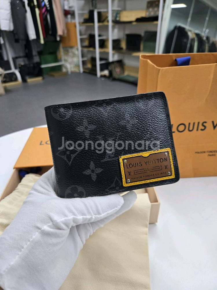 [정품 한정판]루이비통 가스통 반지갑--0