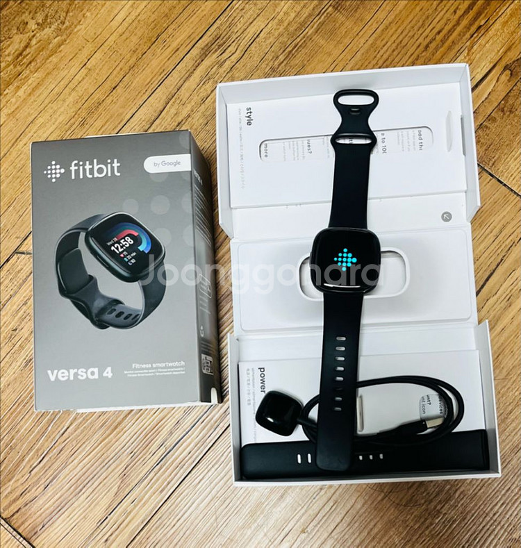핏빗 버사4 스마트워치--0