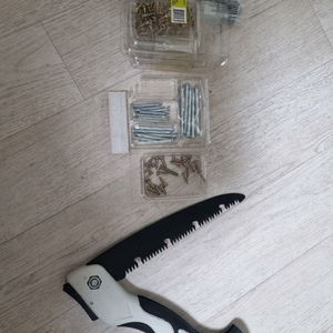 가구 선반 제작 도구 모음