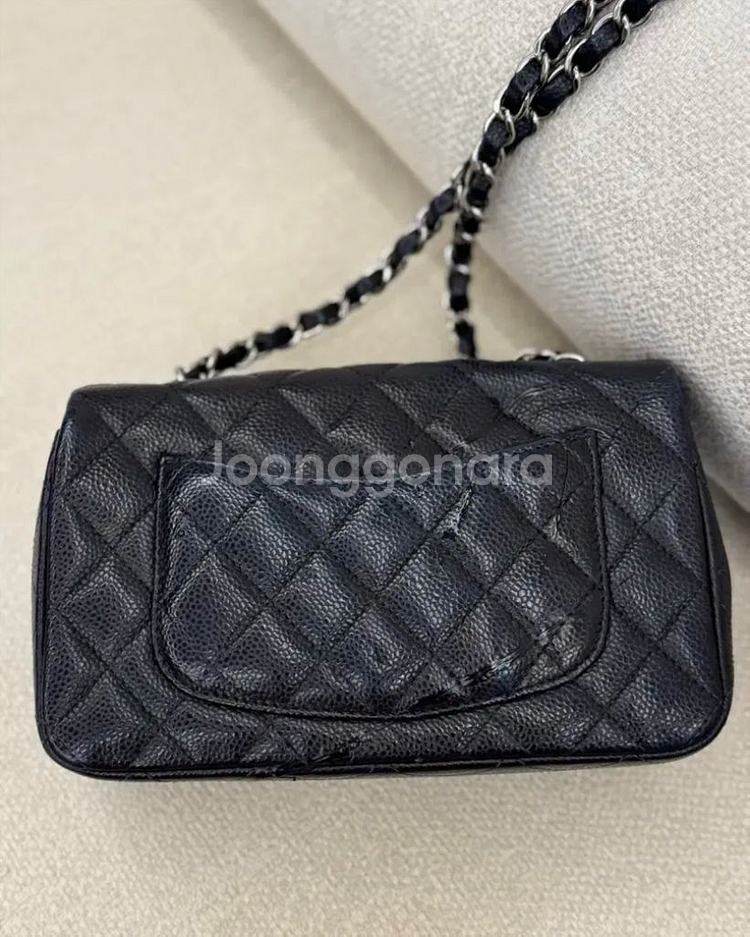 샤넬 클래식 플랩 미니--3