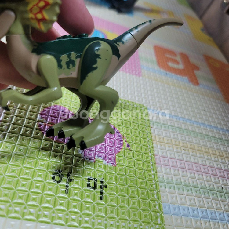 레고 쥬라기월드 공룡 피규어 팝니다--3