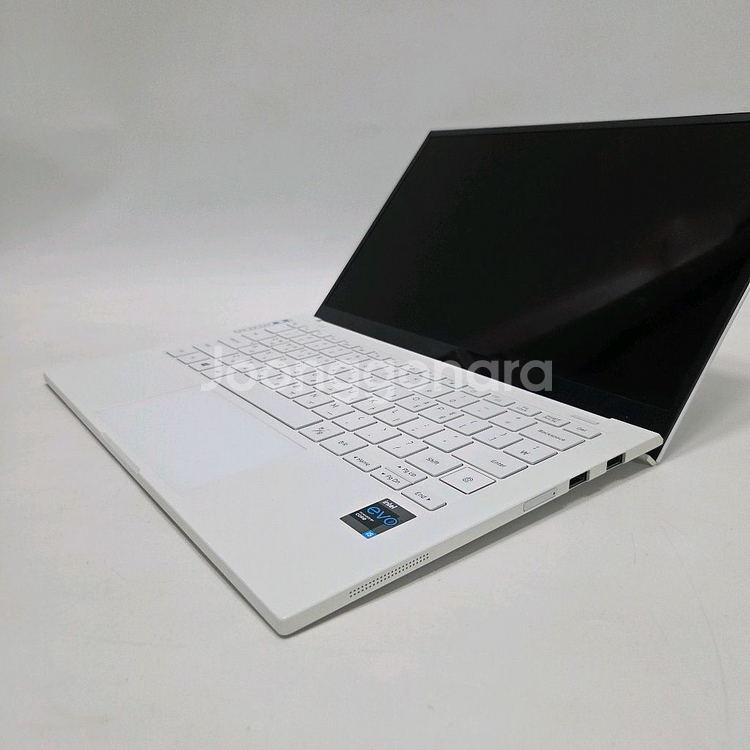 삼성노트북 이온 i5 화이트/970g/SSD/윈11--4