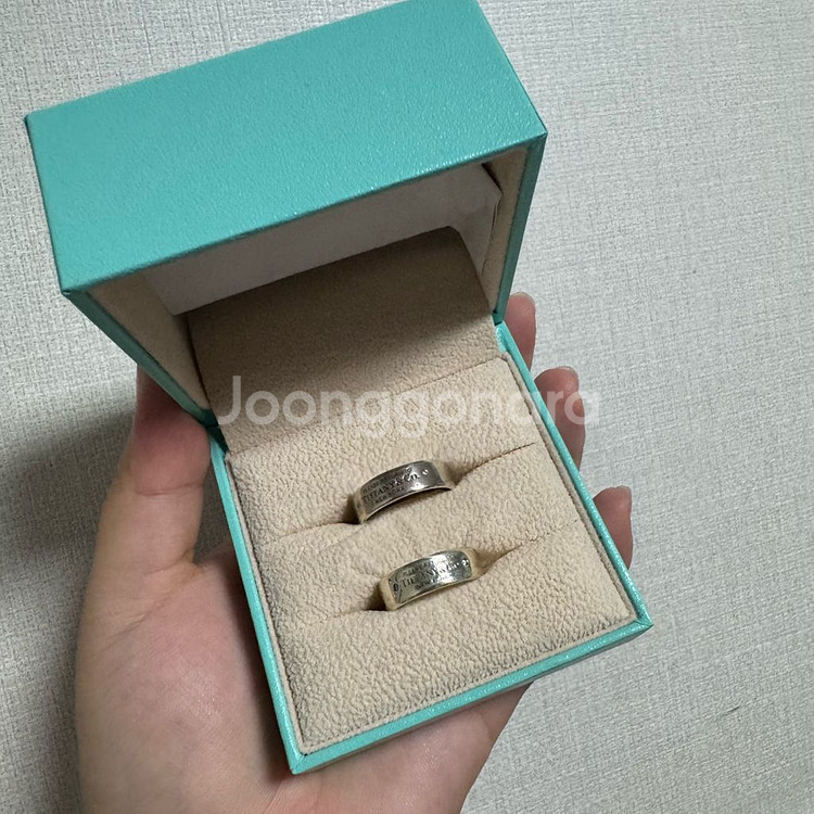 티파니앤코 리턴 투 티파니 다이아몬드 실버 볼드 반지--0