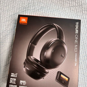 미개봉:JBL TOUR ONE M3 헤드폰