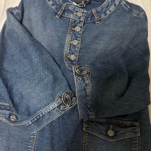 샤넬 데님 상의36사이즈