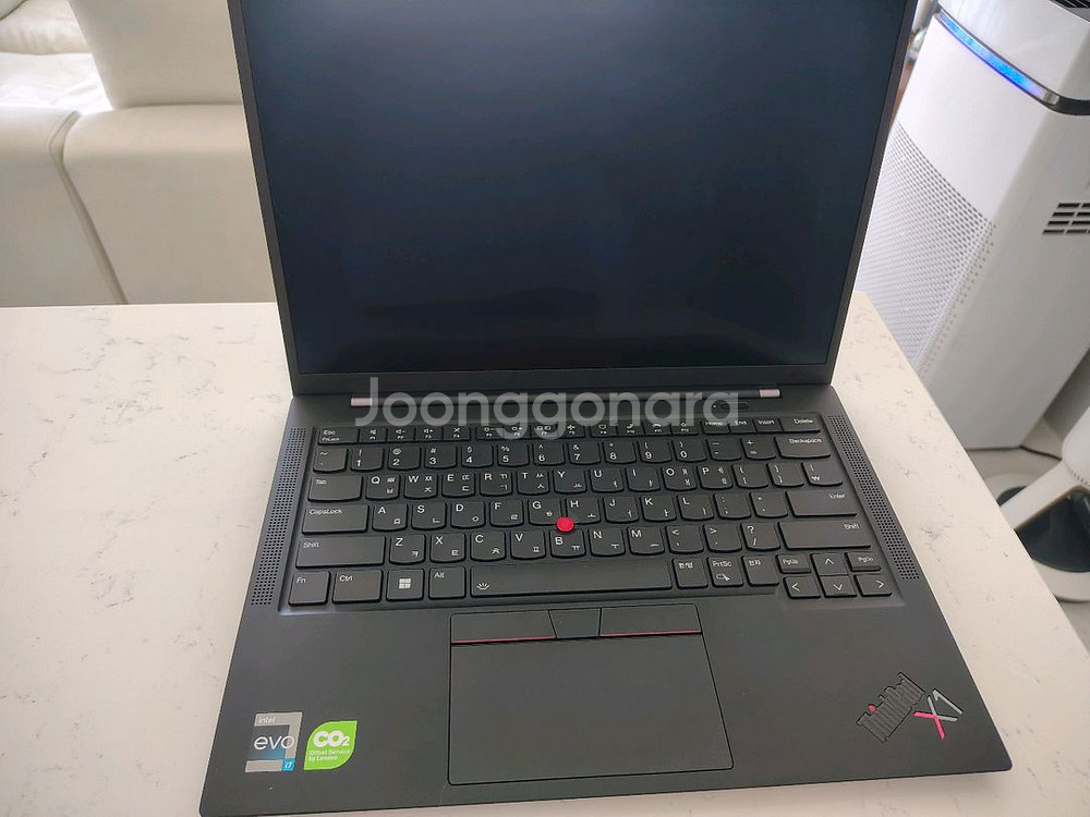 ThinkPad X1 Carbon Gen11--11