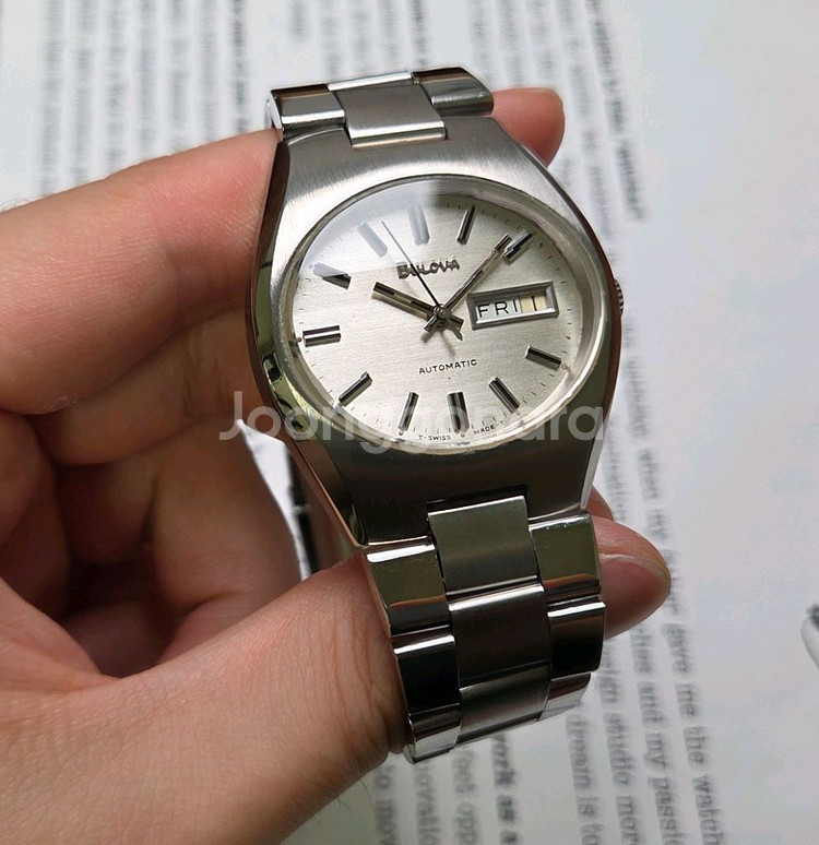 빈티지 부로바 UFO 데이데이트 실버판 점보 각유리 통--4