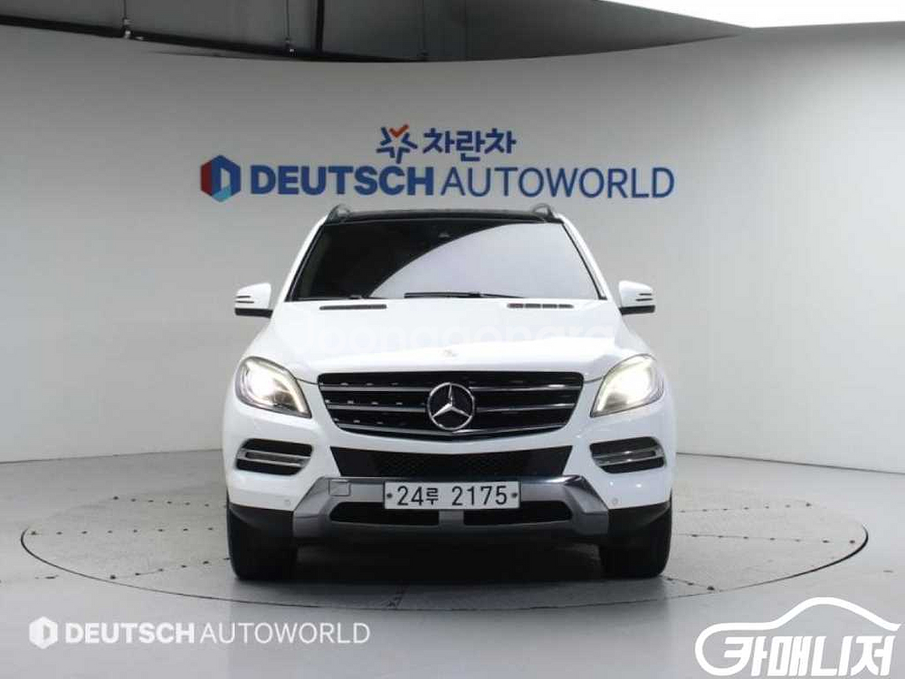 [벤츠]뉴 M클래스 W166 ML350 블루텍 4매틱--2