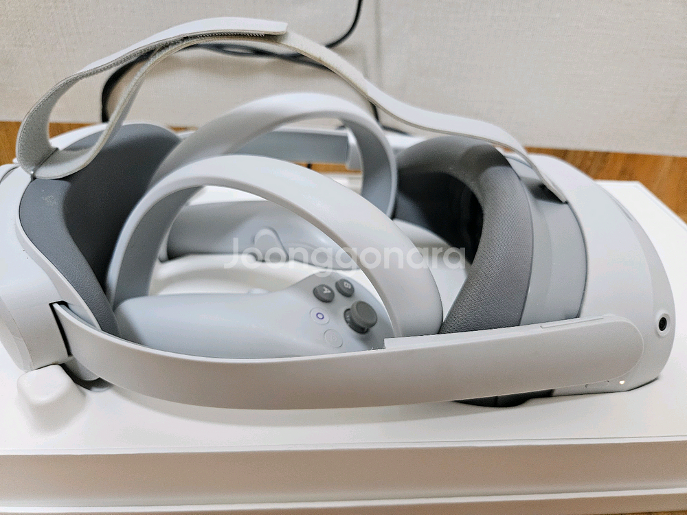PICO 4 VR 헤드셋 128GB--1